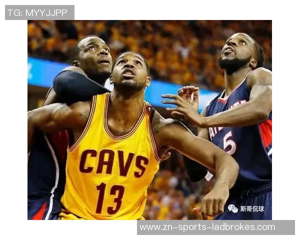 小乔丹传授防守秘诀奎因全力以赴争抢每个篮板的决心